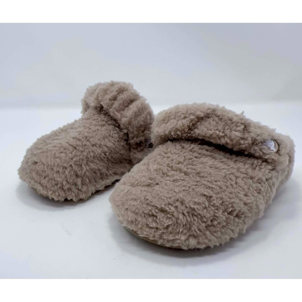 Crocs Cozy Faux Fur Slippers‎ Toddler C9 Beige Plush House Shoes Style 210857
